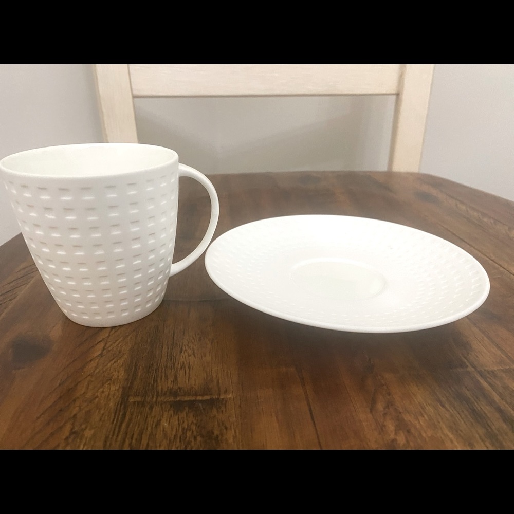 OBO - Mikasa Satin Contrast Cup and Saucers 12 count